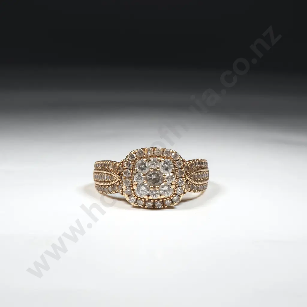 Sparkly 10ct Gold 1ct Diamond Ring Image 1++