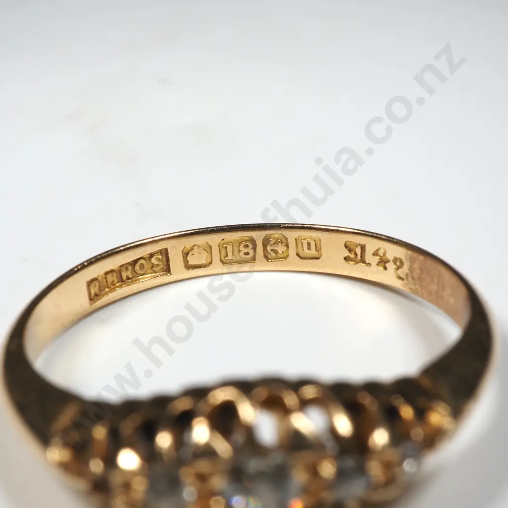 Stunning 18ct Gold Diamond Ring w English Hallmarks Image 1++