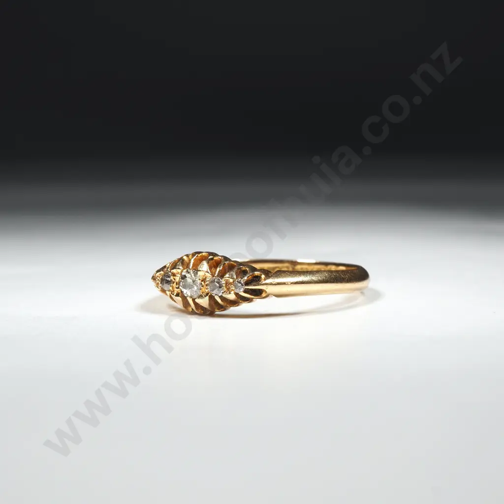 Stunning 18ct Gold Diamond Ring w English Hallmarks Image 1++