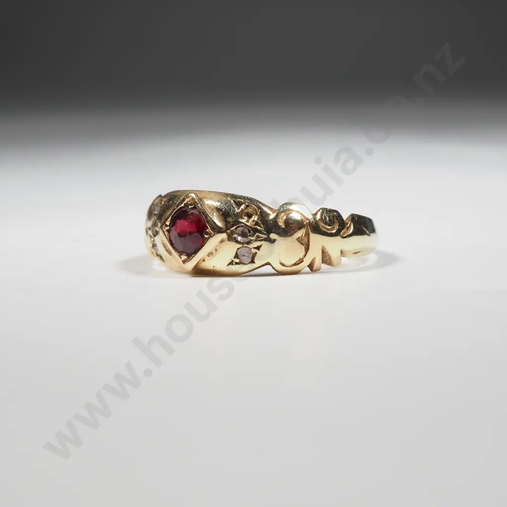 15ct Gold Red Gem Ring w Diamonds Image 1++