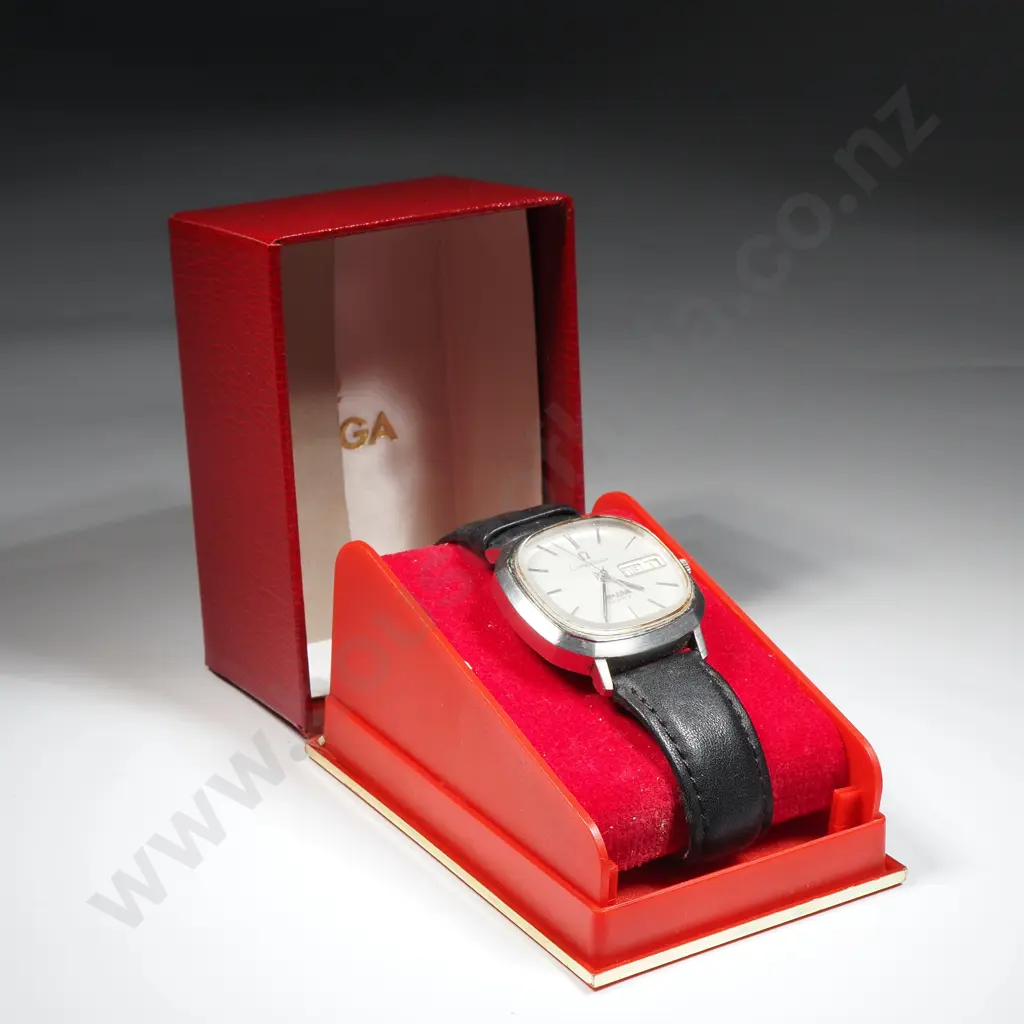 Cased Omega Constellation Quartz Wrist Watch Image 1++