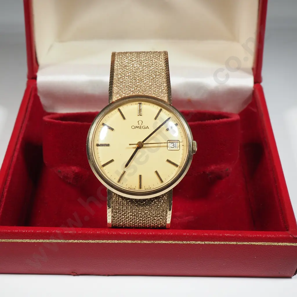 Solid 9ct Gold Omega Wrist Watch in Original Box Image 1++
