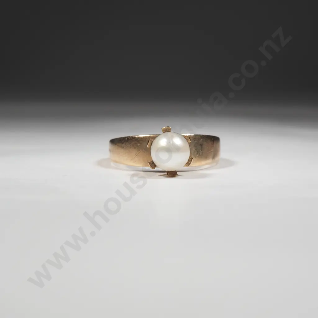 9ct Gold Solitaire Pearl Ring Image 1++