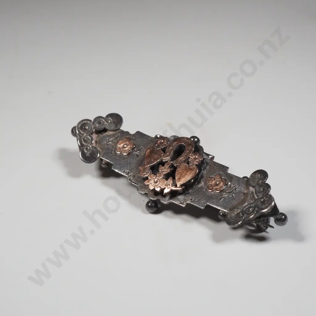 Edwardian Sterling Silver & Gold Brooch wGold Flowers & A Horseshoe Flanked with Hearts In A Vintage Stewart Dawsons Box Image 1++