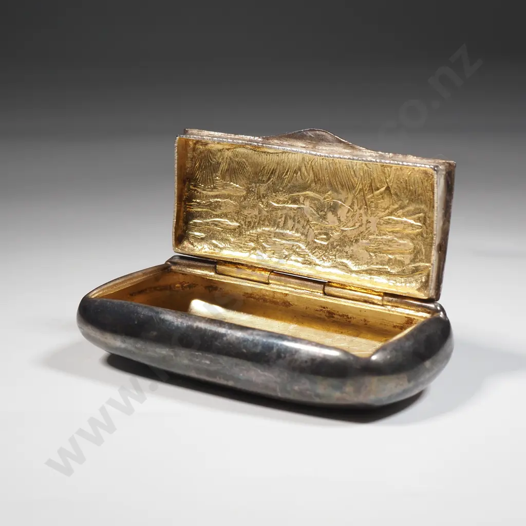 Portuguese Sterling Silver Hinged Snuff Box with Hunting Scene Decoration To Lid Image 1++