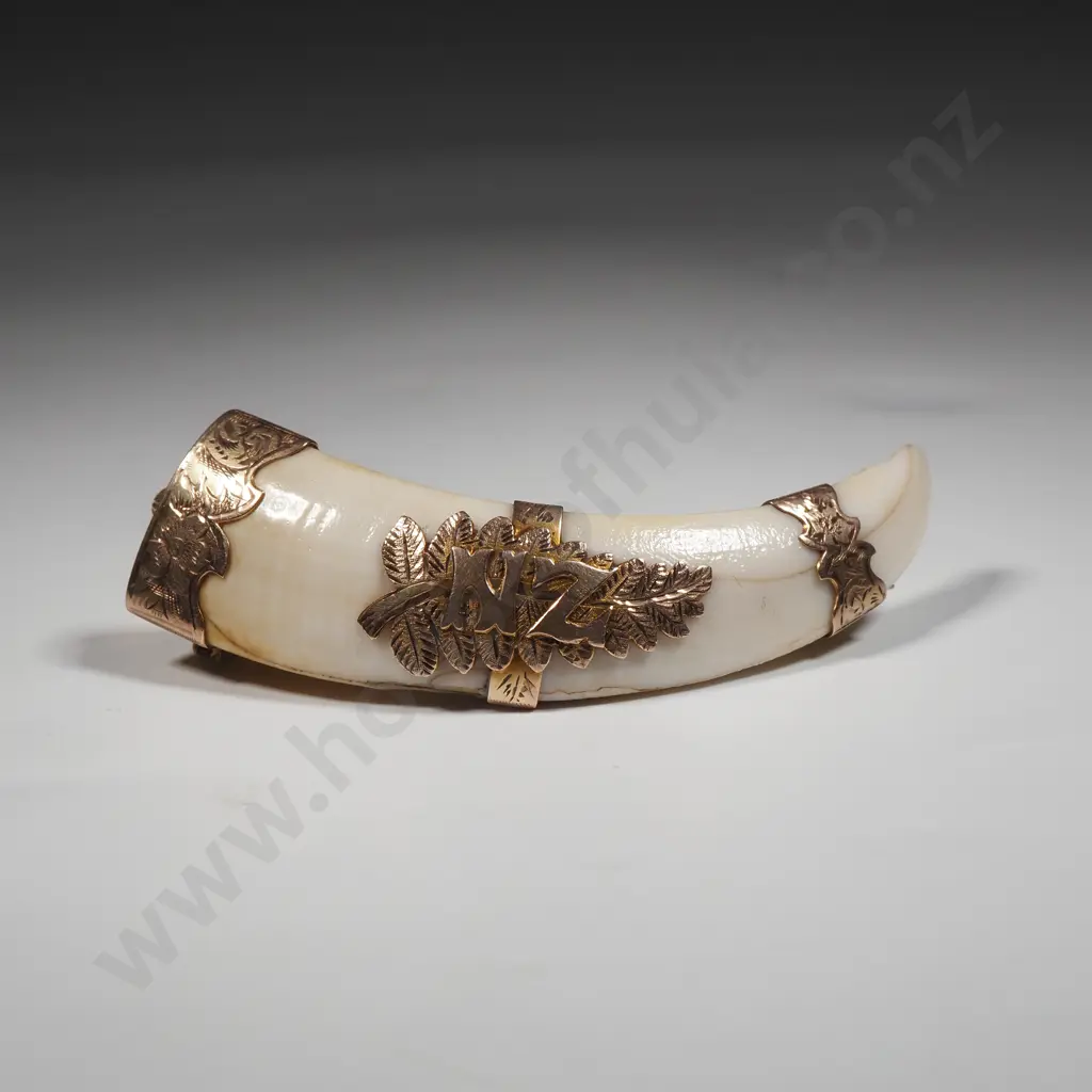 New Zealand Colonial 9ct Gold Tusk Brooch with "NZ" Image 1++