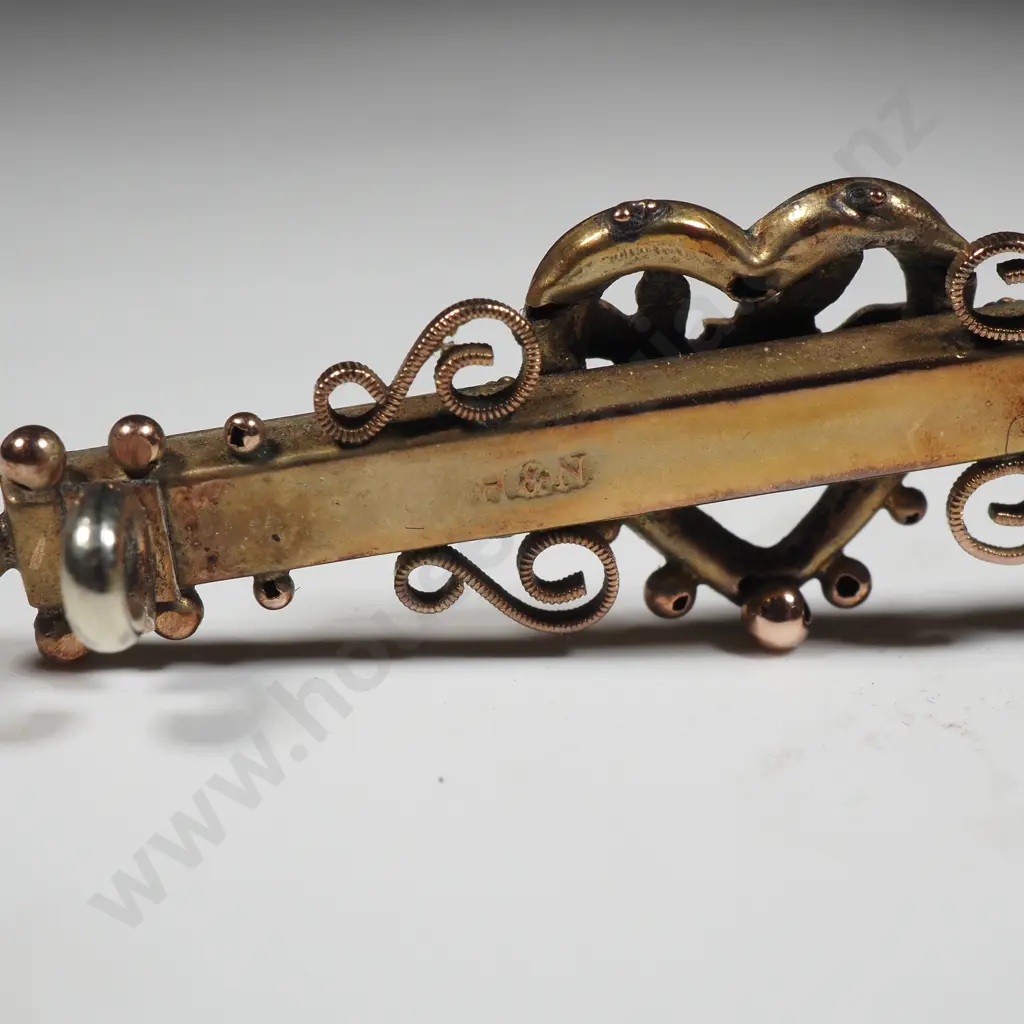 Antique 9ct Gold Heart & Flowers Bar Brooch  Image 1++