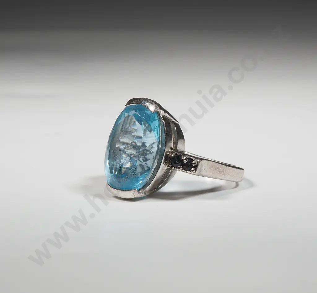 Sterling Silver & Blue Stone Ring Image 1++