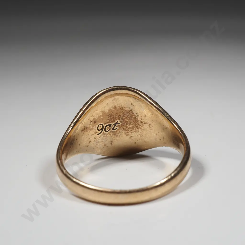 9ct Gold Opal Doublet Ring Image 1++