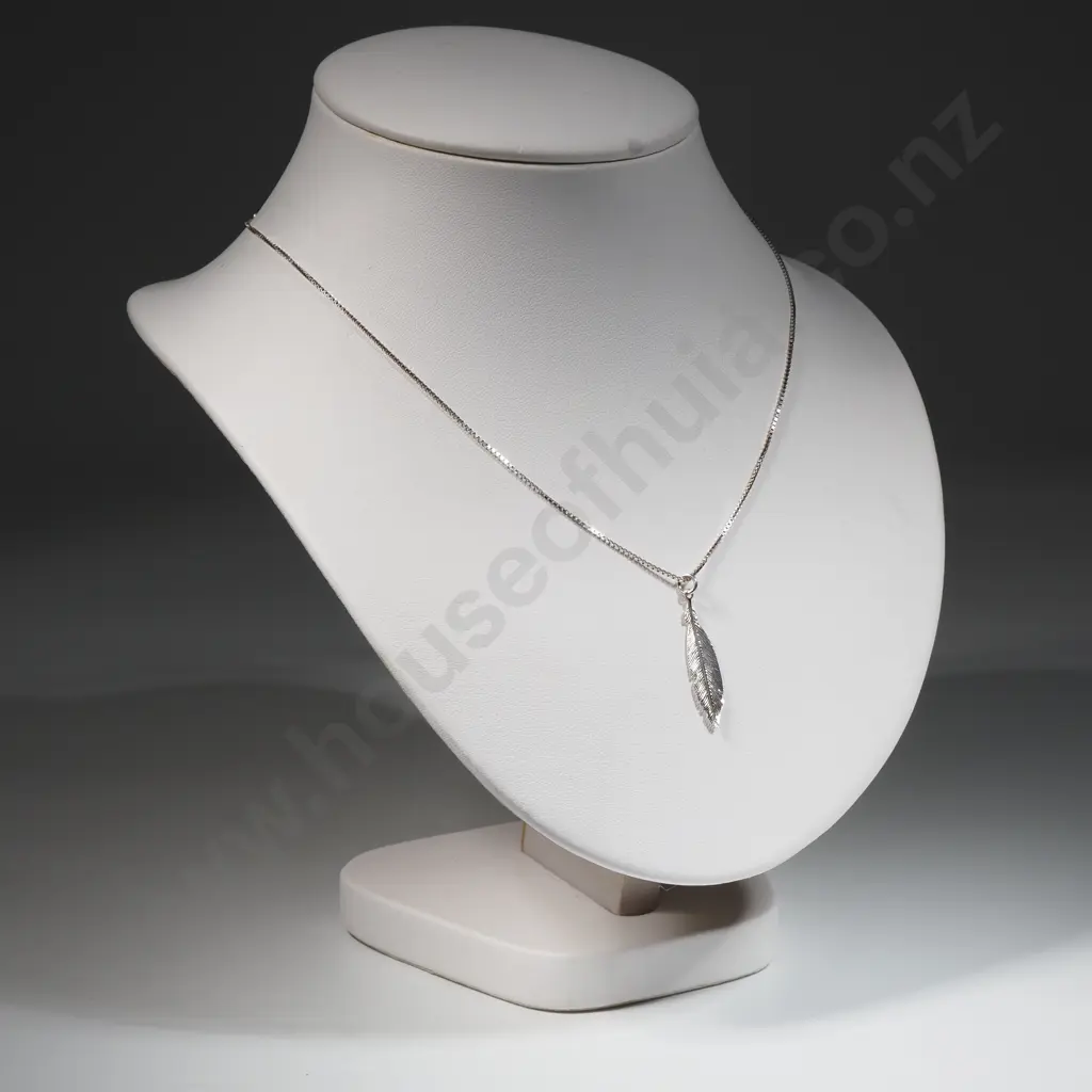 Sterling Silver Feather Pendant On A Box Link Chain  Image 1++
