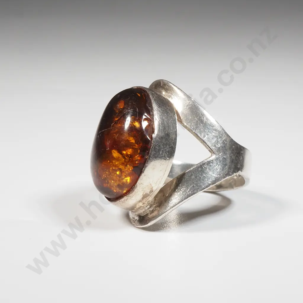 Large Sterling Silver & Amber Ring Image 1++