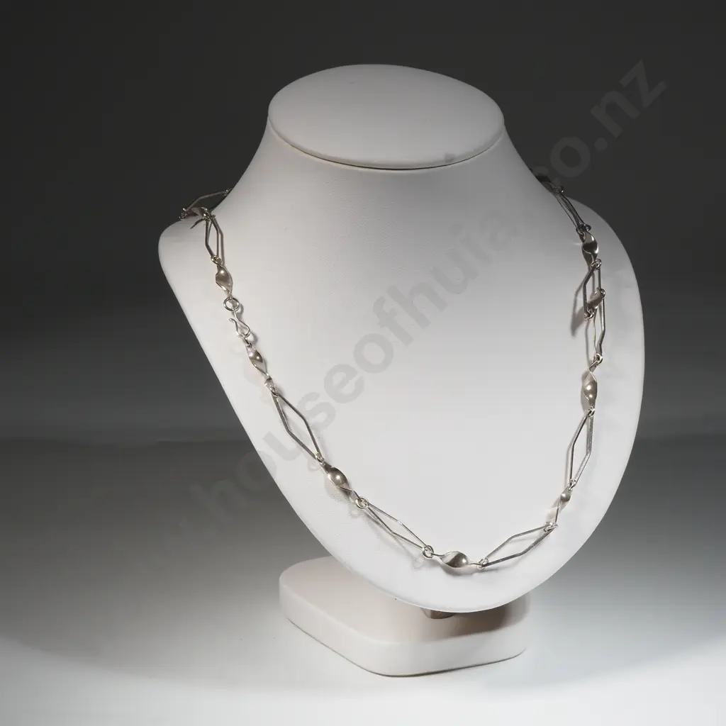 Sterling Silver with Diamond & Twist Link. Image 1++