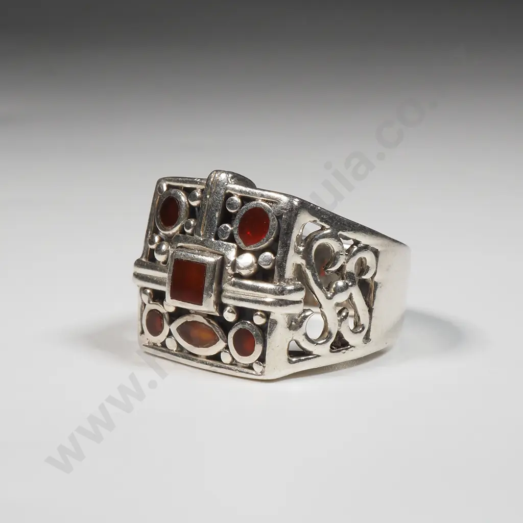 Square Sterling Silver Ring Set With Five Orange Gemstones. Weight 10.7 grams Image 1++