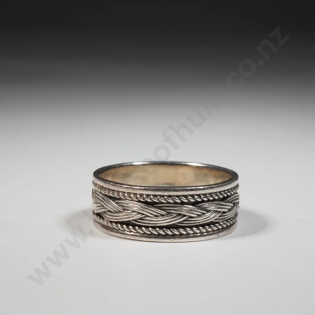 Sterling Silver Ring With Plaited Detail Image 1++