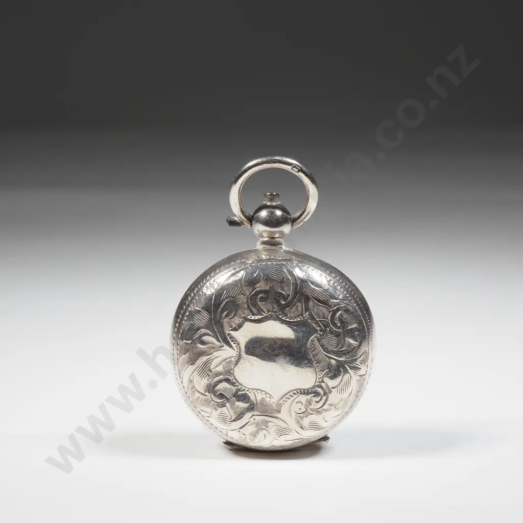 Sterling Silver Sovereign Case with Shield Shaped Empty Cartouche &  Allover Scroll Pattern  Image 1++