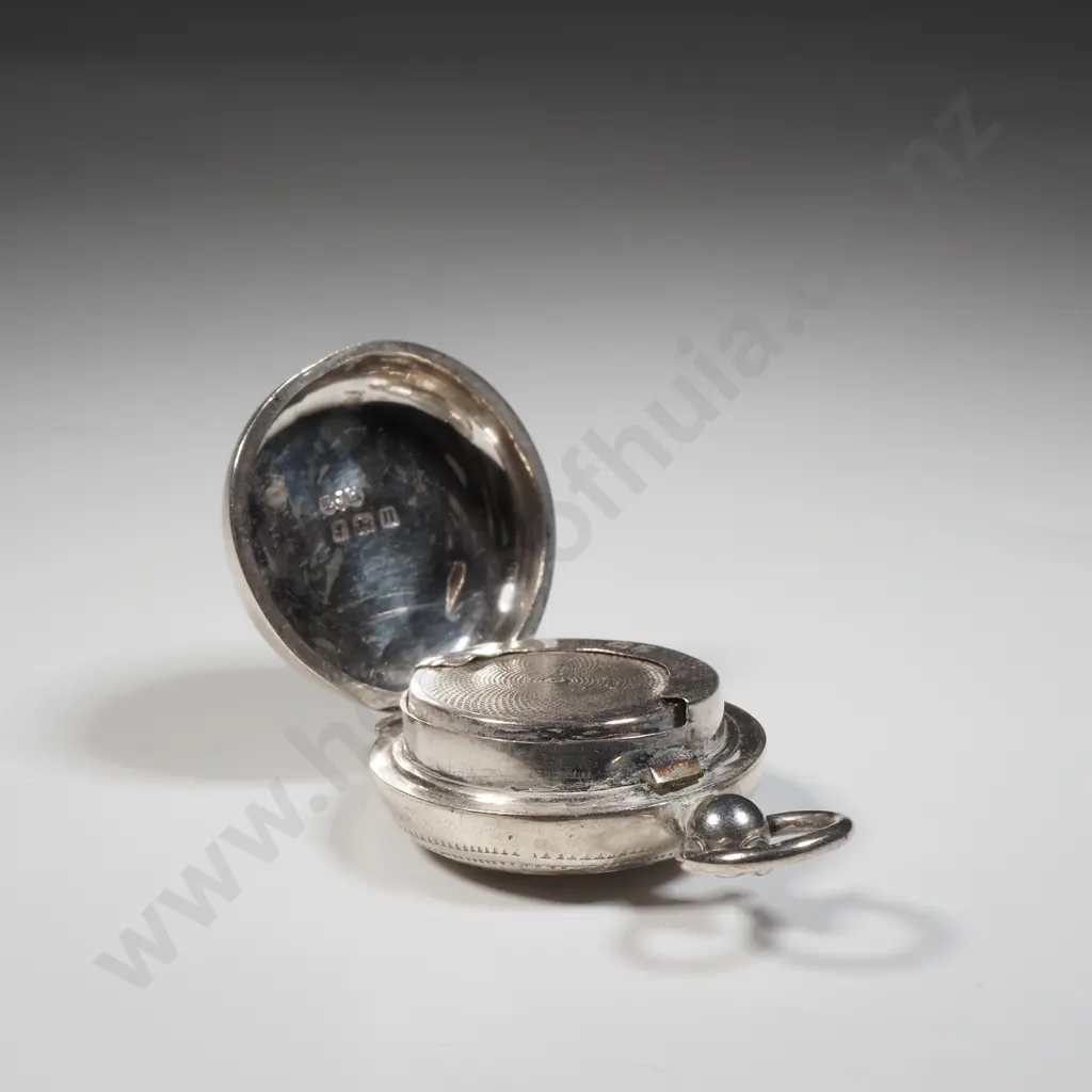 Sterling Silver Sovereign Case with Shield Shaped Empty Cartouche &  Allover Scroll Pattern  Image 1++