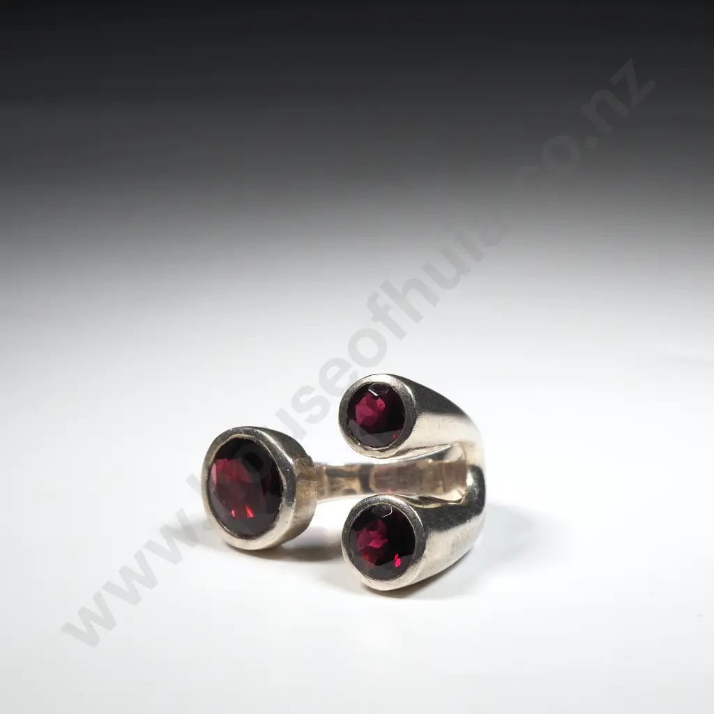 Sterling Silver Three Stone Modernist Ring Set with Red Stones Image 1++