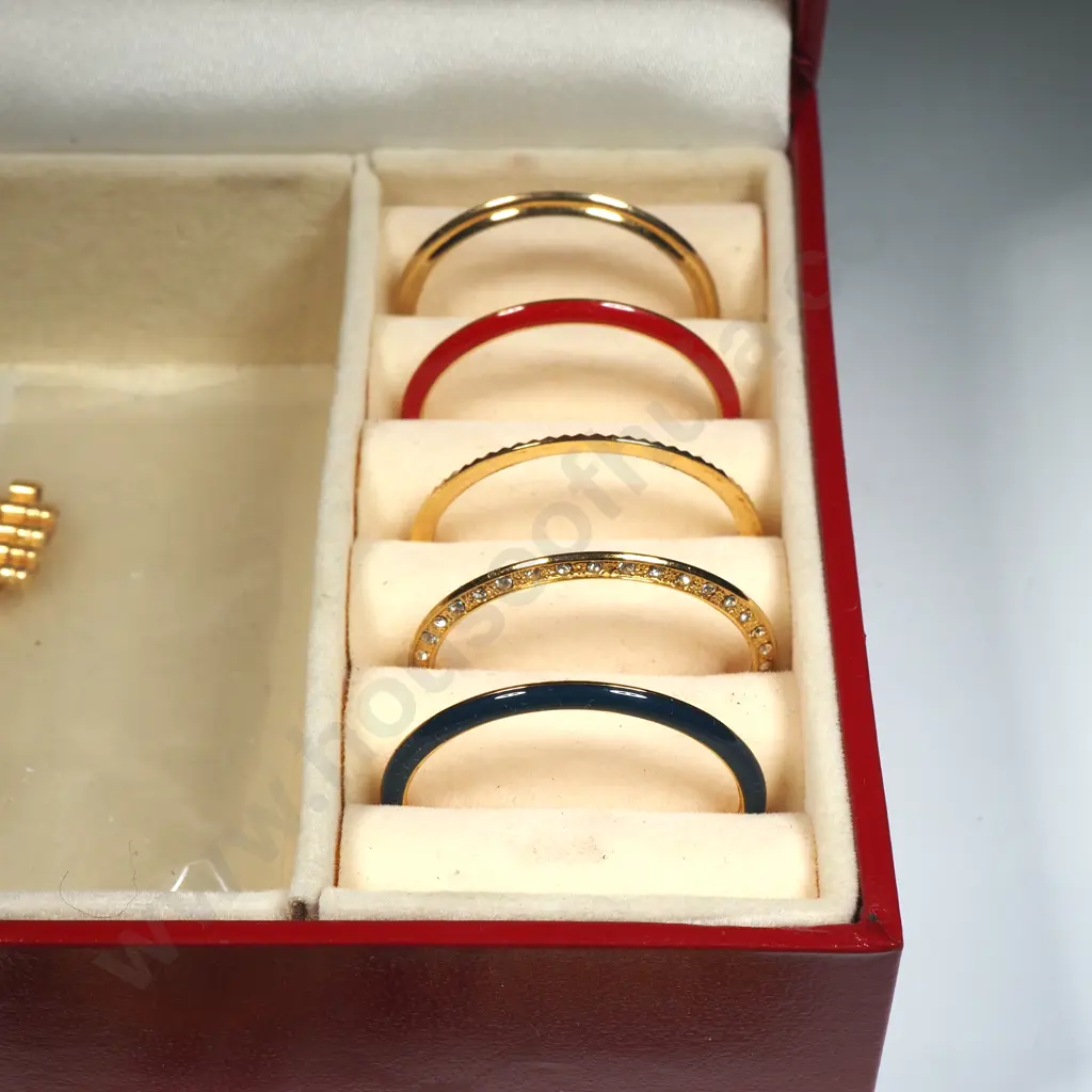 Cased Rofina Quartz Wrist Watch Image 1++