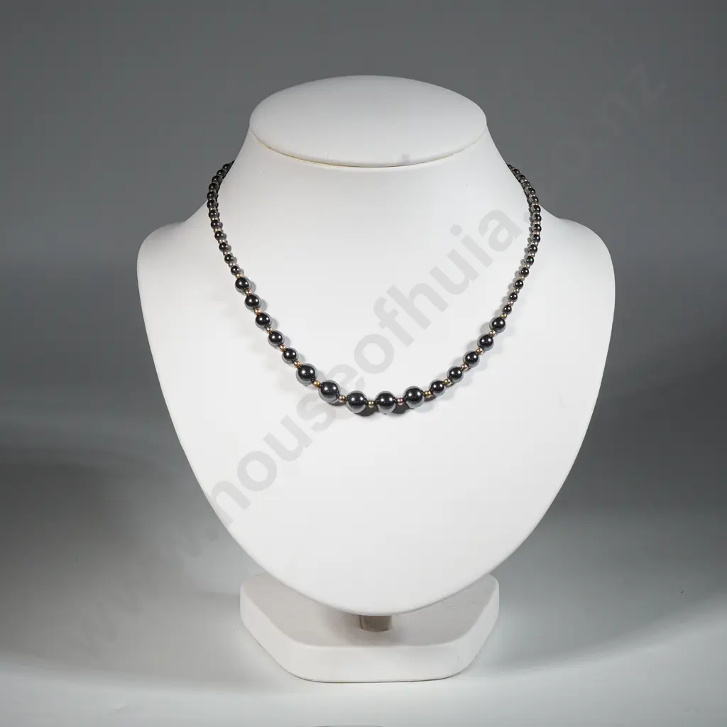 Hermitite & Copper Tone Bead Necklace. Image 1++