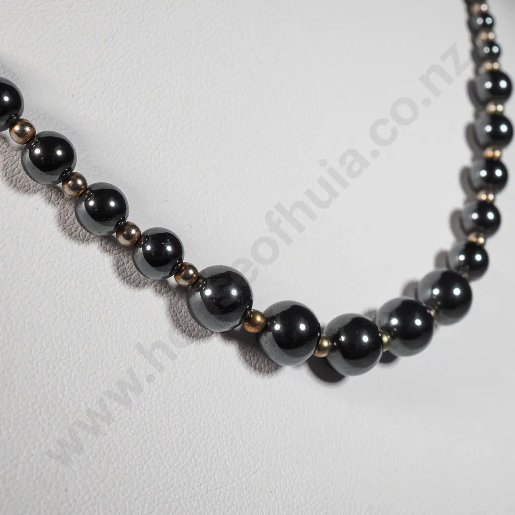 Hermitite & Copper Tone Bead Necklace. Image 1++