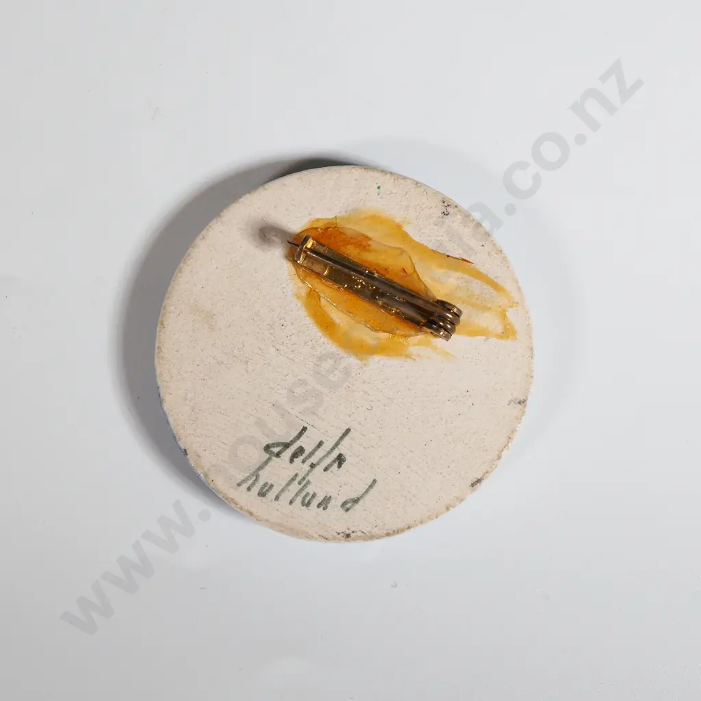 Delft Brooch Image 1++