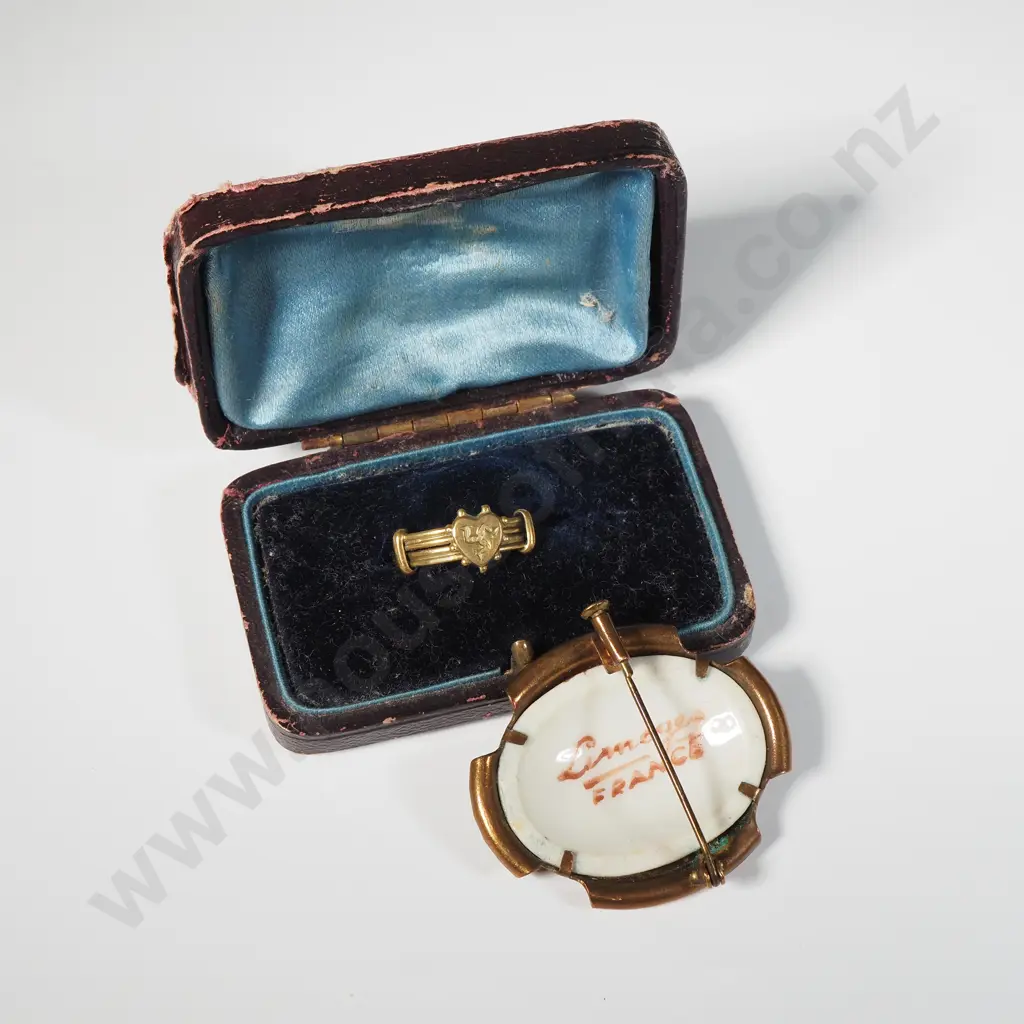 Vintage LImoges Oval Brooch With Brass Frame & A Isle Of Manx (Three Legs)  Brass Ring In Vintage Leather Box Image 1++