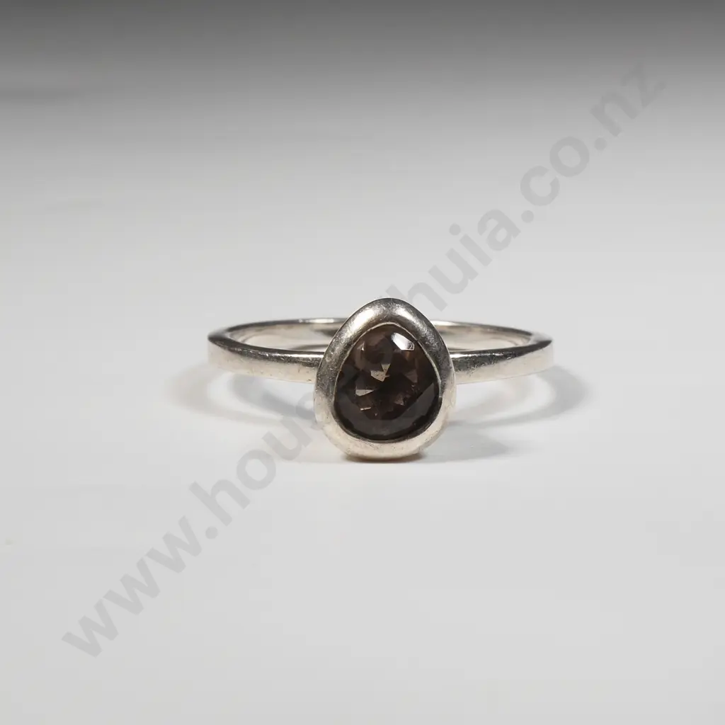 Sterling Silver Ring With Smokey Quartz Coloured Stone  Image 1++