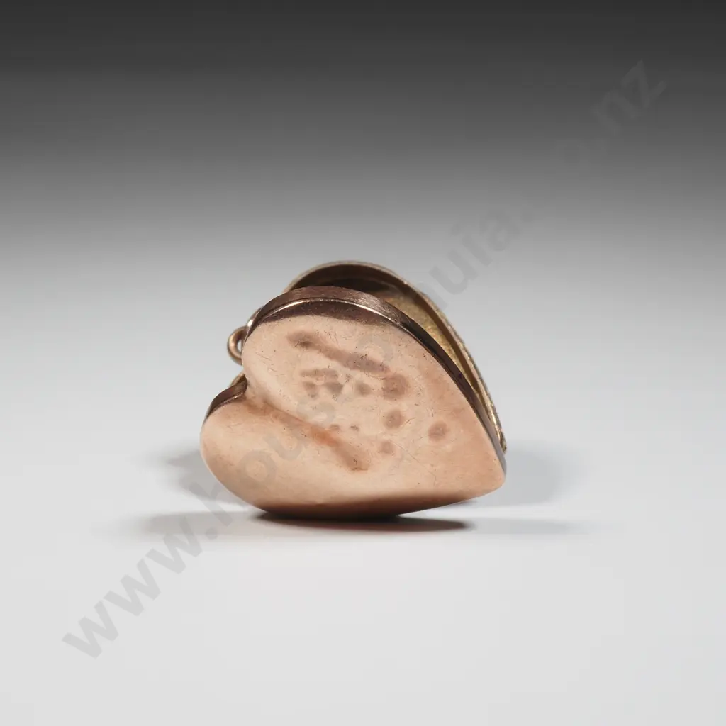 9ct Gold Pendant Image 1++