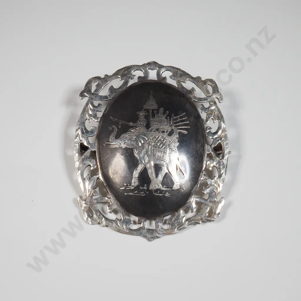 Siam Sterling Silver Vintage Thai  Nielloware Brooch Pin Depicting An Elephant with Rider Image 1++