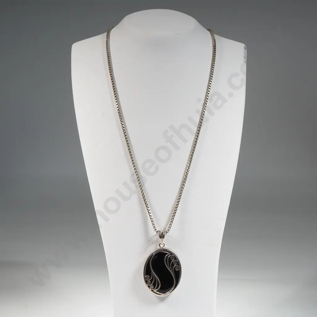 Sterling Silver Black Oval Pendant with Silver Swirl Decoration To Front & With A  Box Link Chain Image 1++