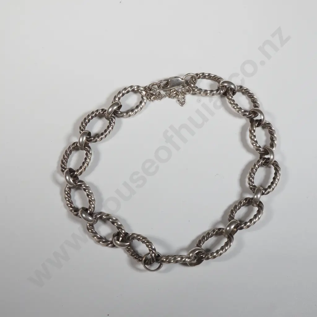 Sterling Silver Oval Link Bracelet Image 1++
