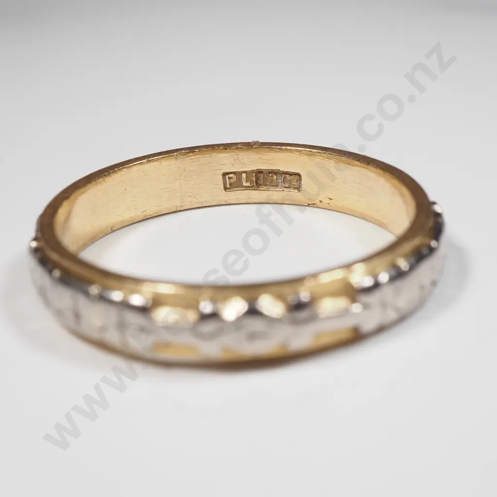 18ct Gold & Platinum Wedding Band Image 1++