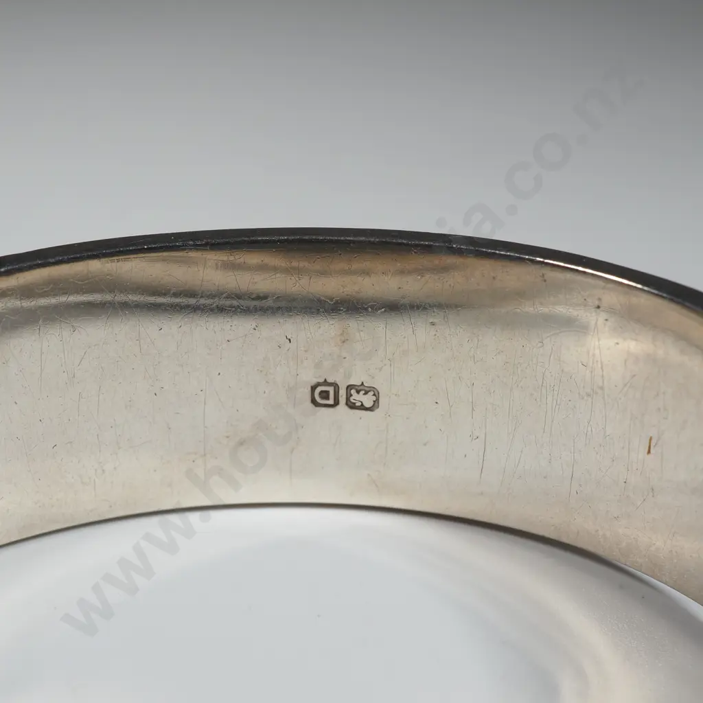 Vintage Wide Sterling Silver Hinged Bangle with Scroll Engraving Image 1++