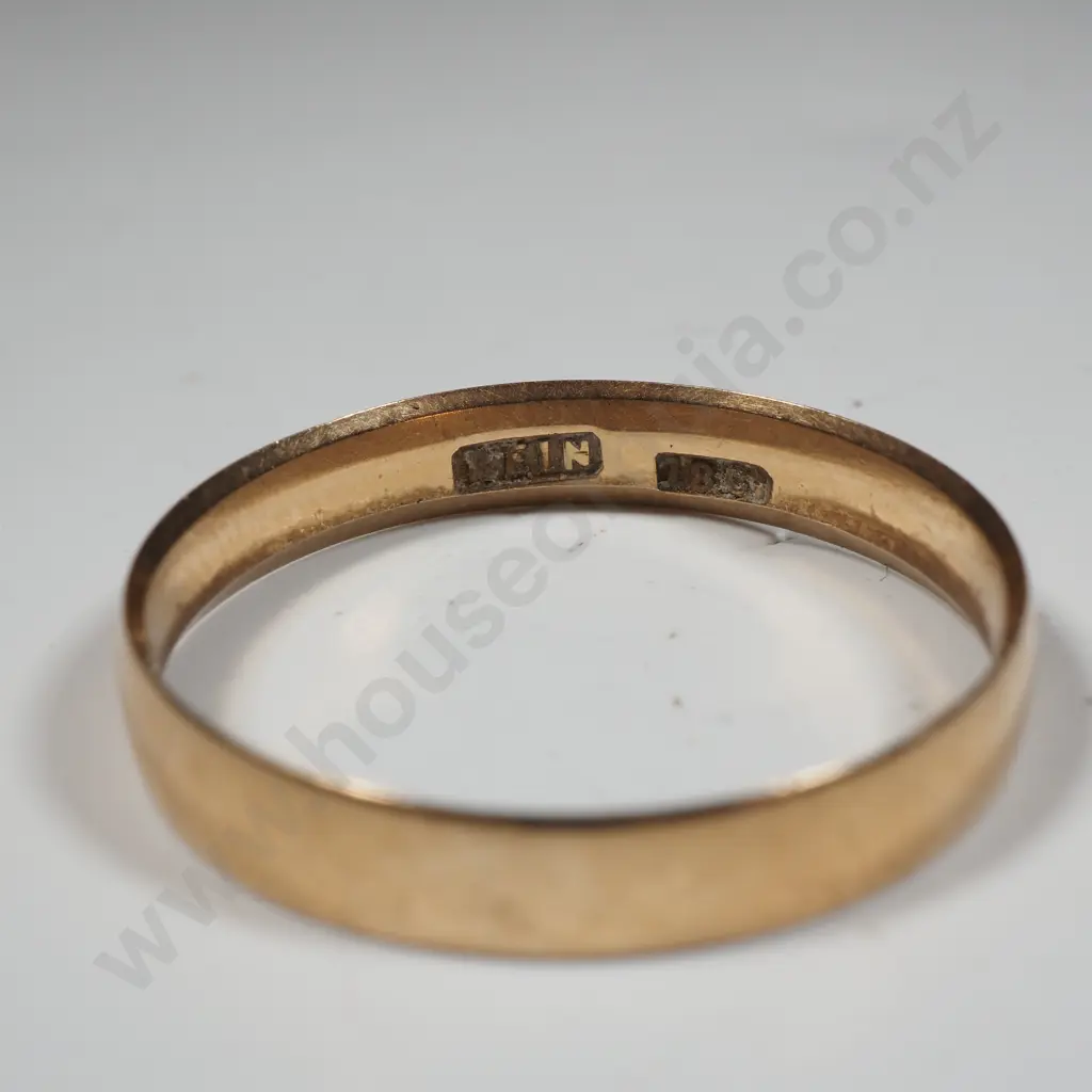 18ct Gold Wedding Band Image 1++