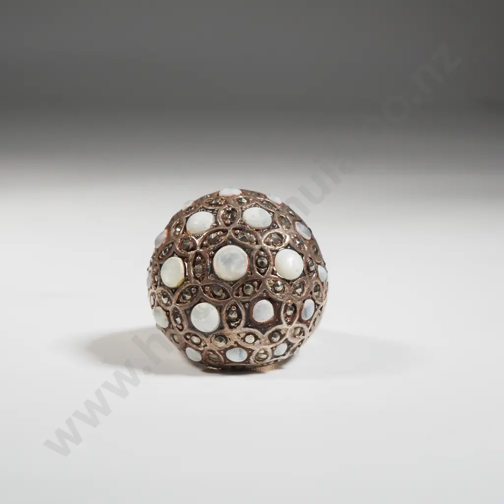 Sterling Silver Dome Top Ring Set with Mother Of Pearl Cabochons Image 1++