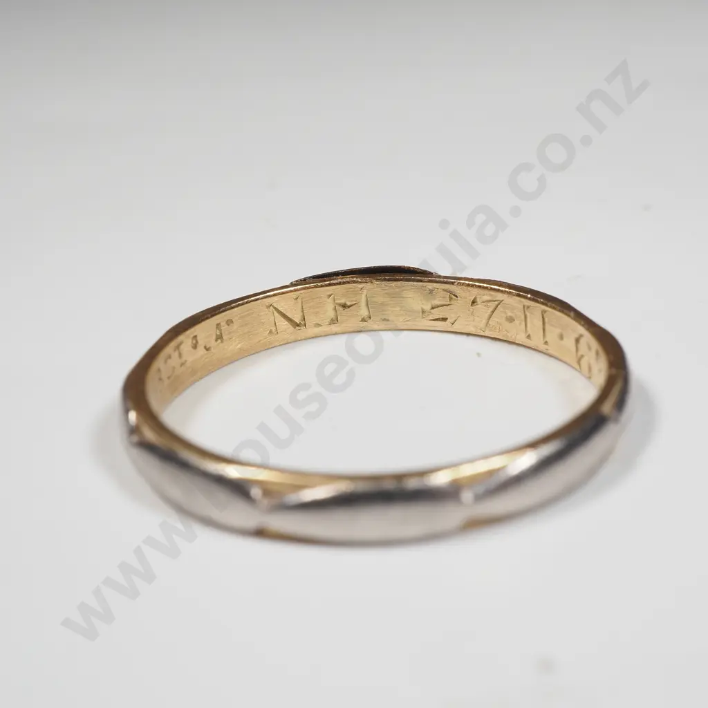 18ct Gold Ring Image 1++