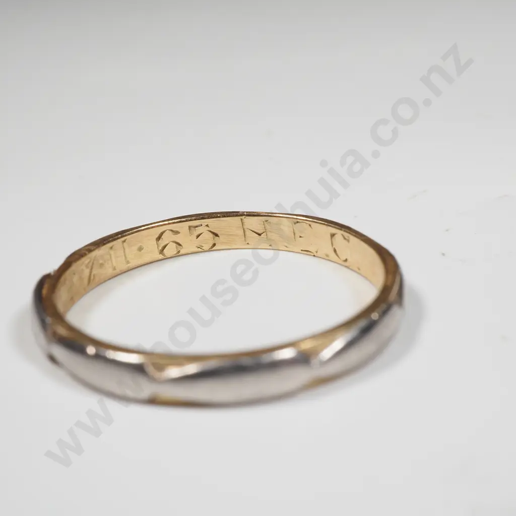 18ct Gold Ring Image 1++