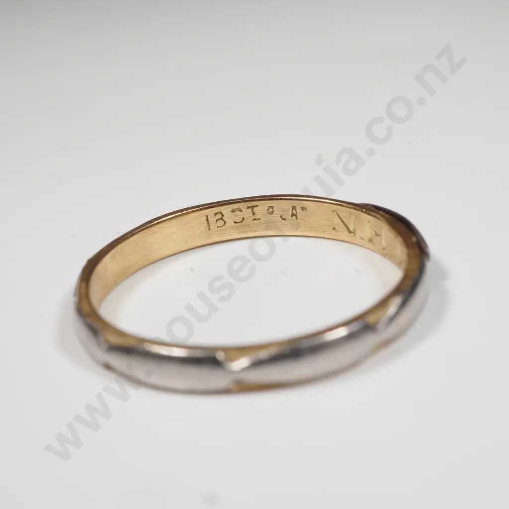 18ct Gold Ring Image 1++