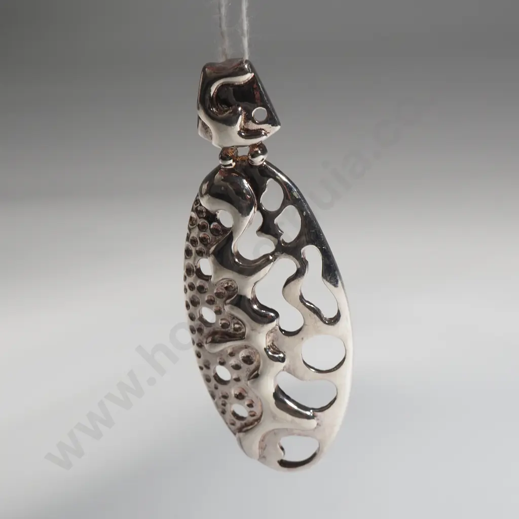 Sterling Silver Oval Pendant with Organic Abstract Design Image 1++