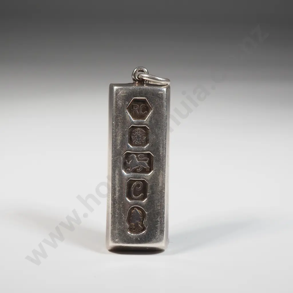 Stelring Silver 30 grams Pendant with Good Sterling Silver Marks  Image 1++