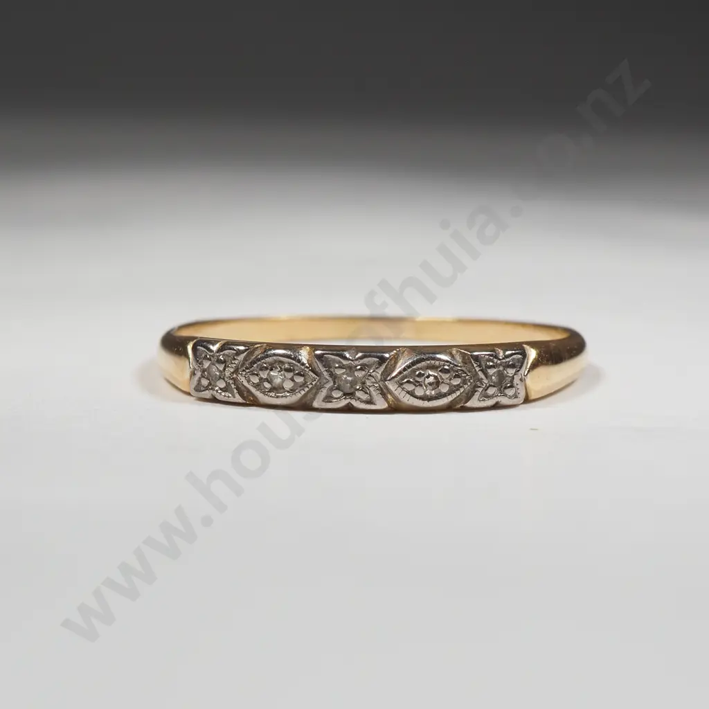 18ct Gold Ring Image 1++