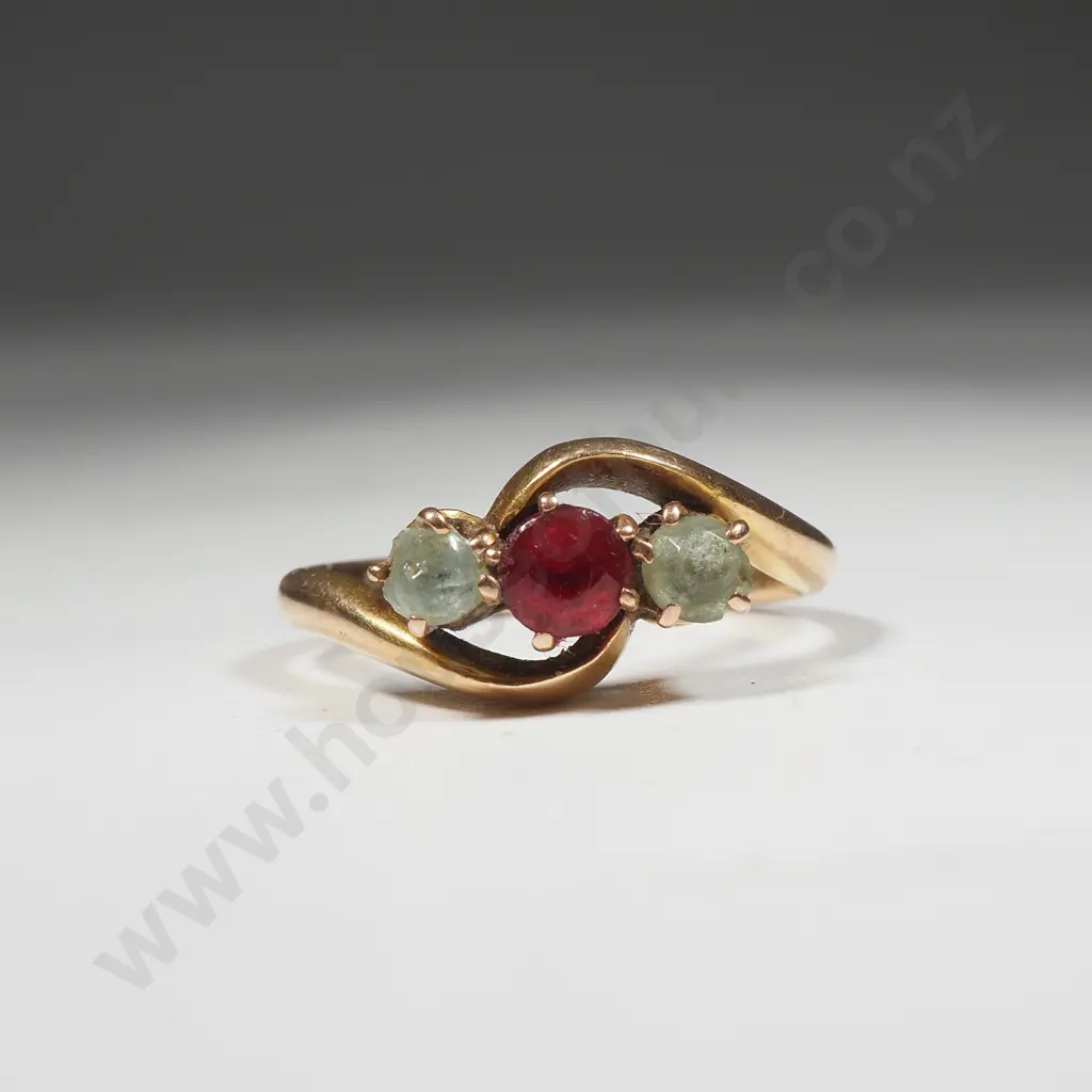 18ct Gold Gem Ring Image 1++