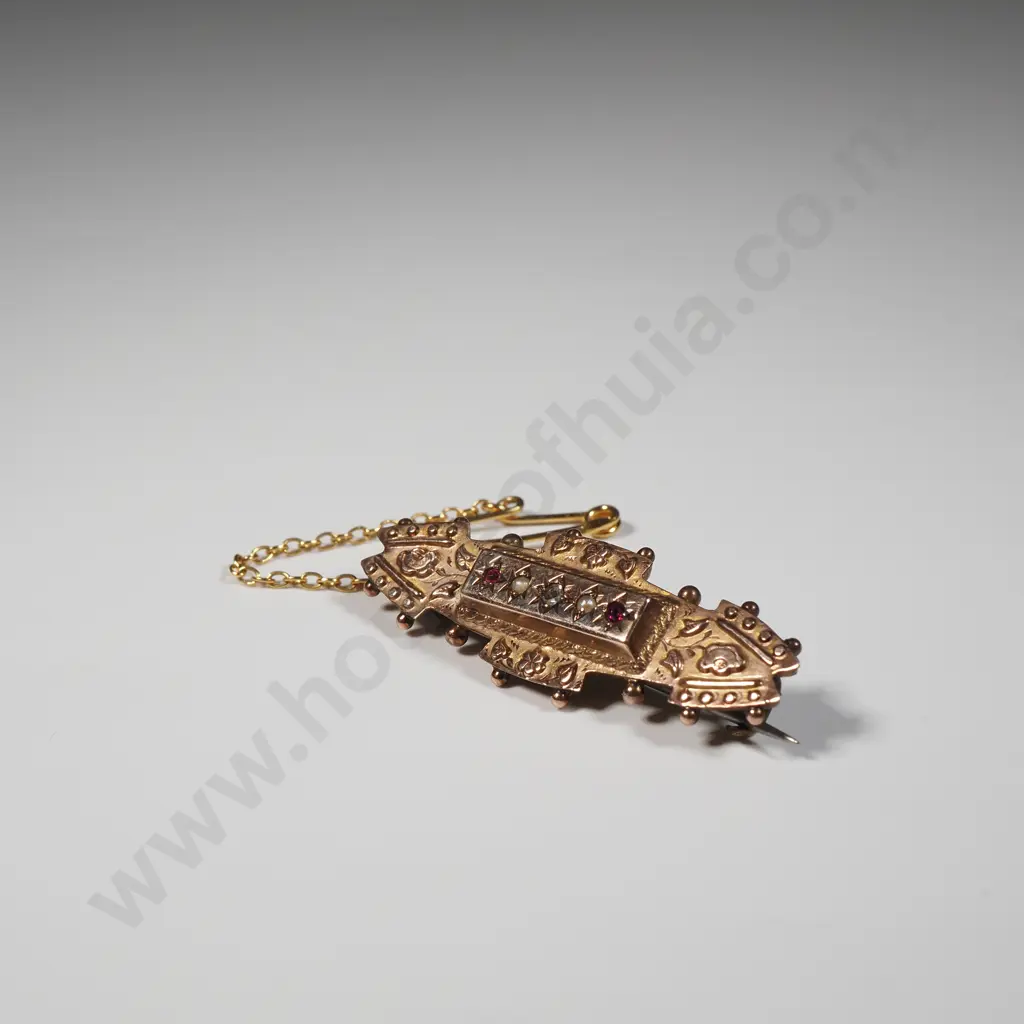 9ct Gold Brooch Image 1++