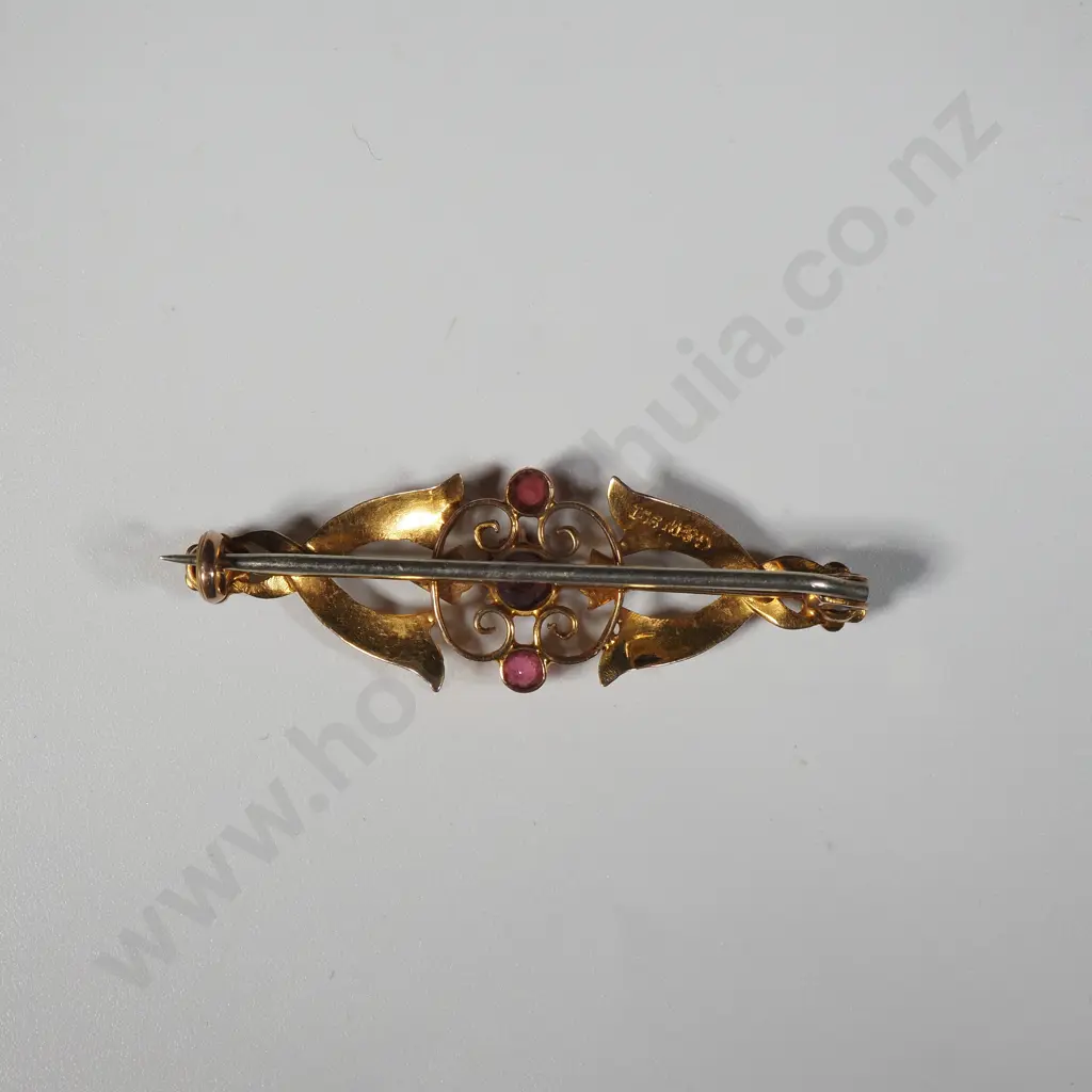 9ct Gold Brooch Image 1++