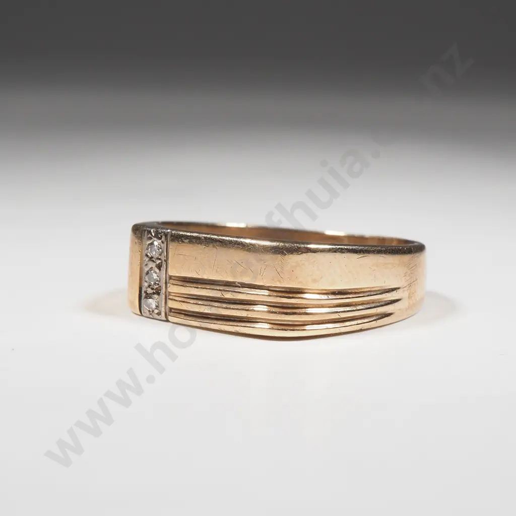 9ct Gold Diamond Ring Image 1++