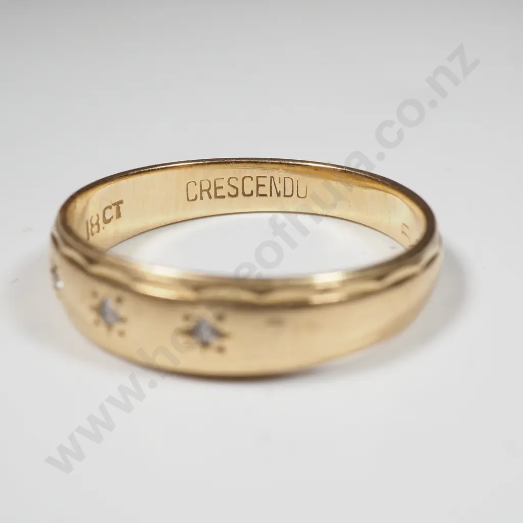 18ct Gold Ring Image 1++