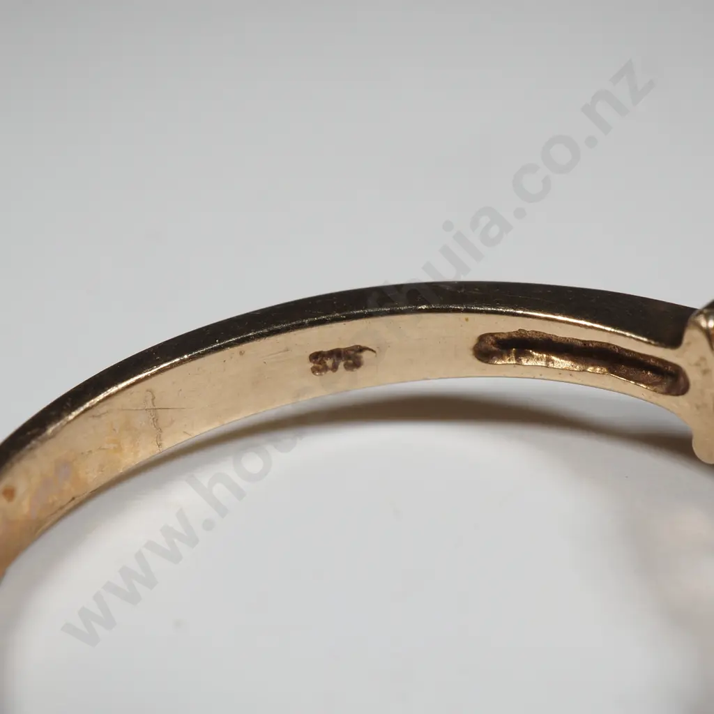 9ct Gold Sapphire Ring Image 1++