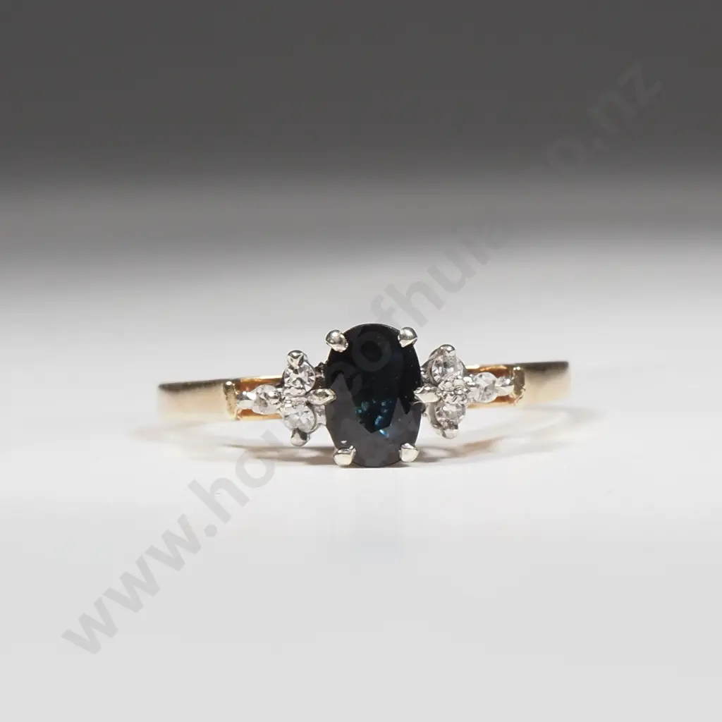9ct Gold & Sapphire Ring Image 1++