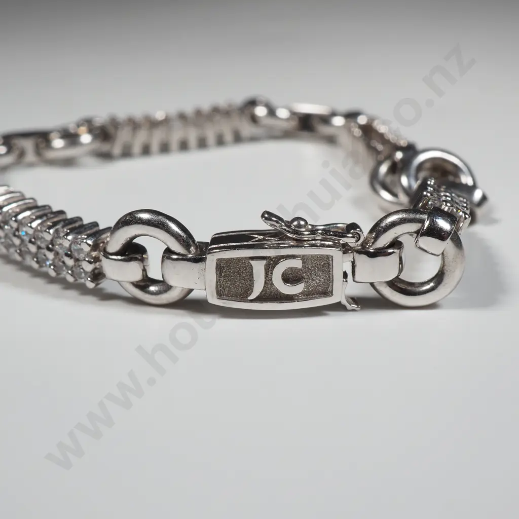 9ct White Gold Bracelet Image 1++