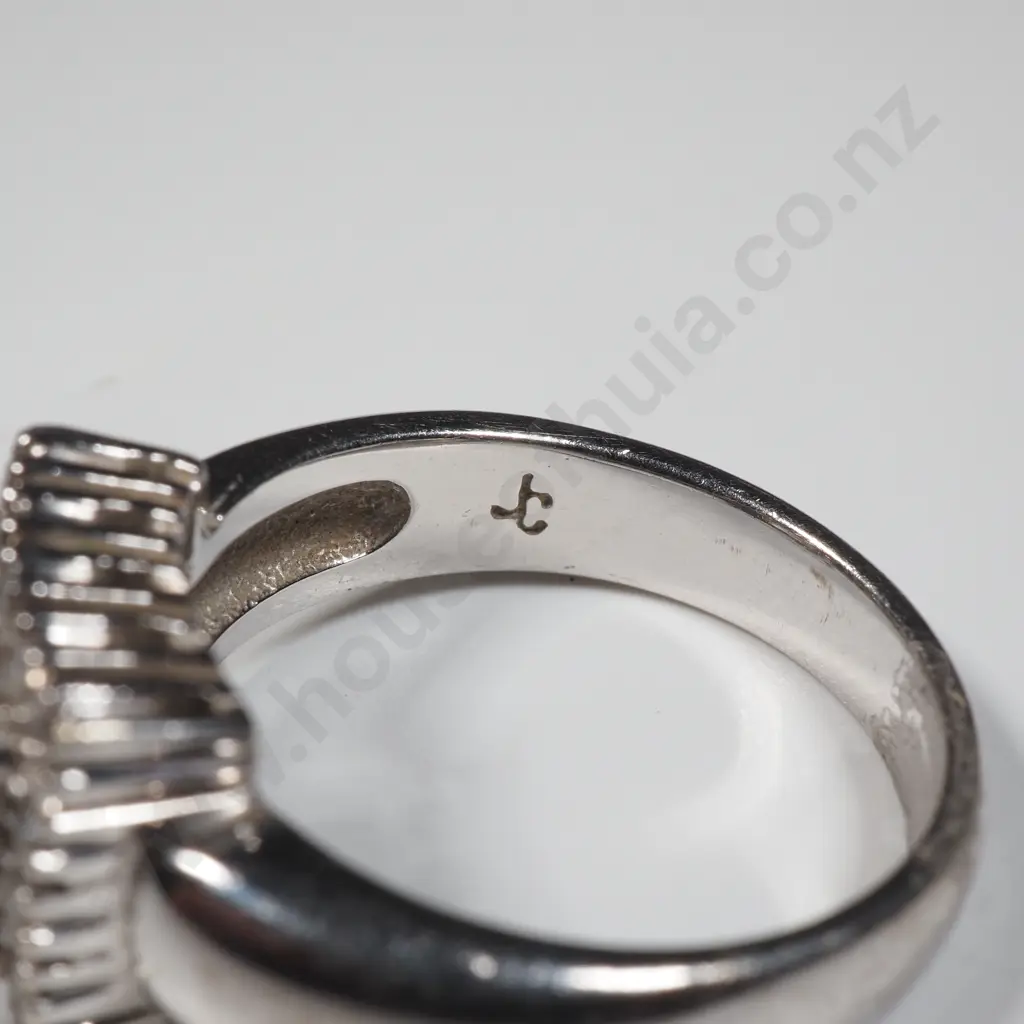 9ct White Gold Clear Stone Ring Image 1++